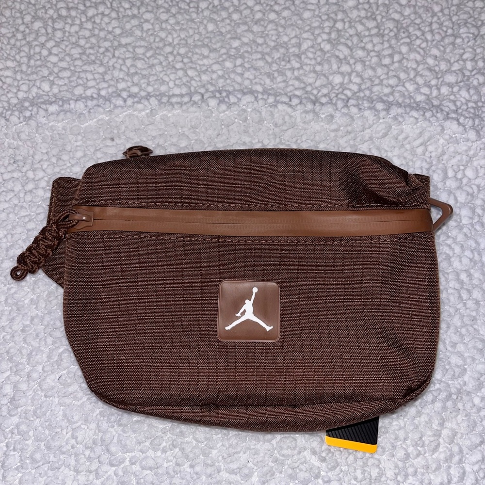 Jordan Brown Crossbody Codura